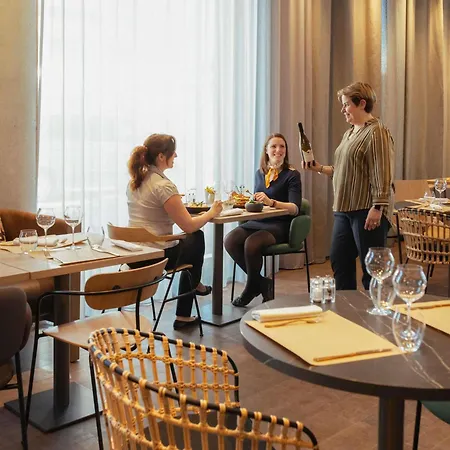 Novotel Centre - Porte De Geneve Hotel Annemasse