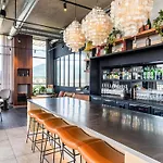 Hotel Novotel Centre - Porte De Geneve 4*