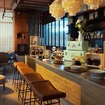 Novotel Centre - Porte De Geneve 4* آنماس