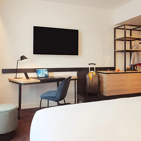 ホテル Novotel Centre - Porte De Geneve 4*