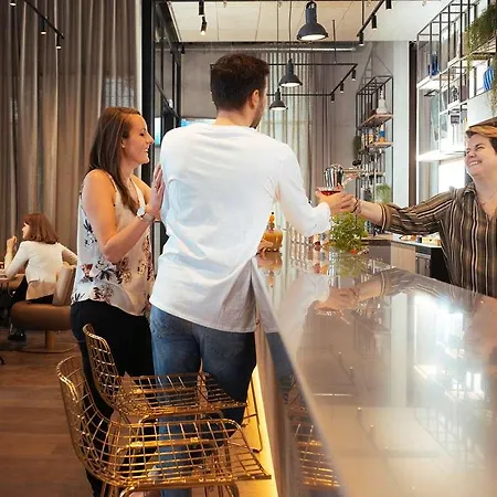 Novotel Centre - Porte De Geneve ホテル 4*