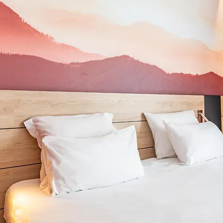 Novotel Centre - Porte De Geneve 4*