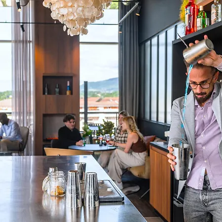 Novotel Centre - Porte De Geneve ホテル 4*