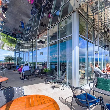 Novotel Centre - Porte De Geneve 4*