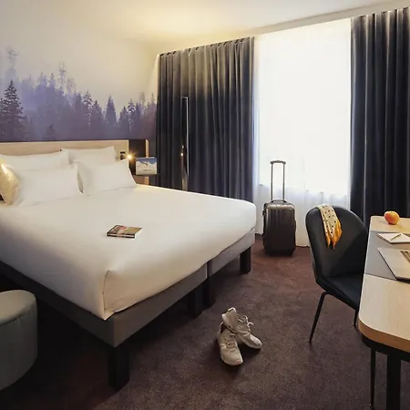 Hotel Novotel Centre - Porte De Geneve 4*