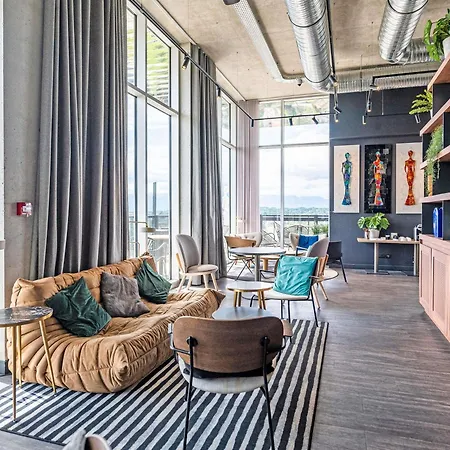 Novotel Centre - Porte De Geneve Hotel 4*