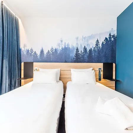 Hotel Novotel Centre - Porte De Geneve 4*
