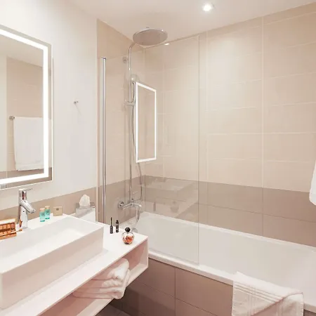 Novotel Centre - Porte De Geneve 4* Annemasse
