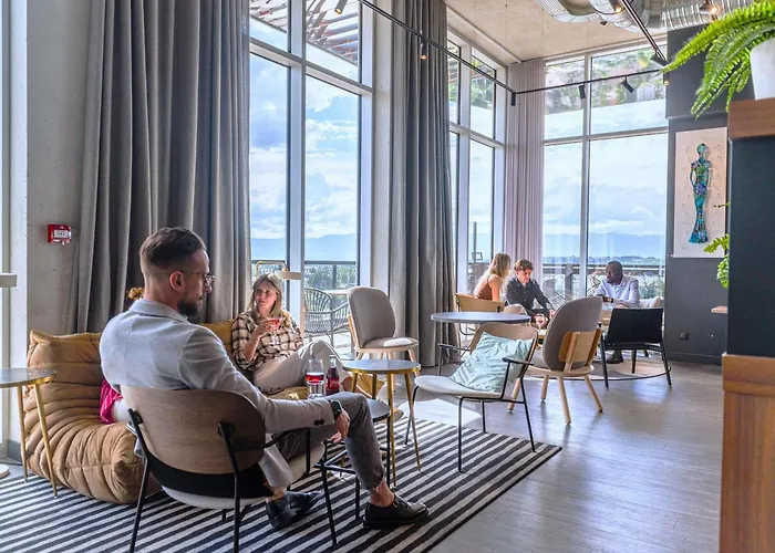 Novotel Centre - Porte De Geneve 4*